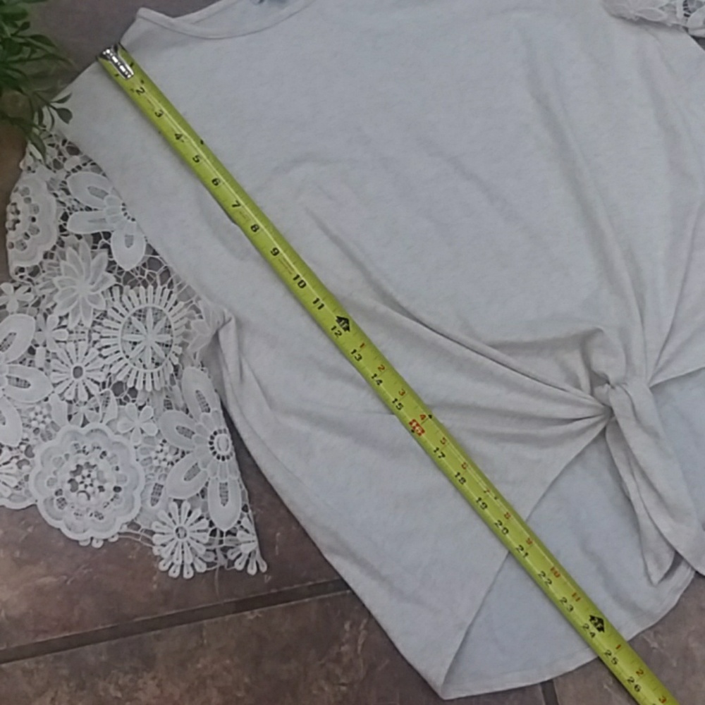 "SOLD SOLD*******Thyme + Honey top XL - Picture 6 of 8